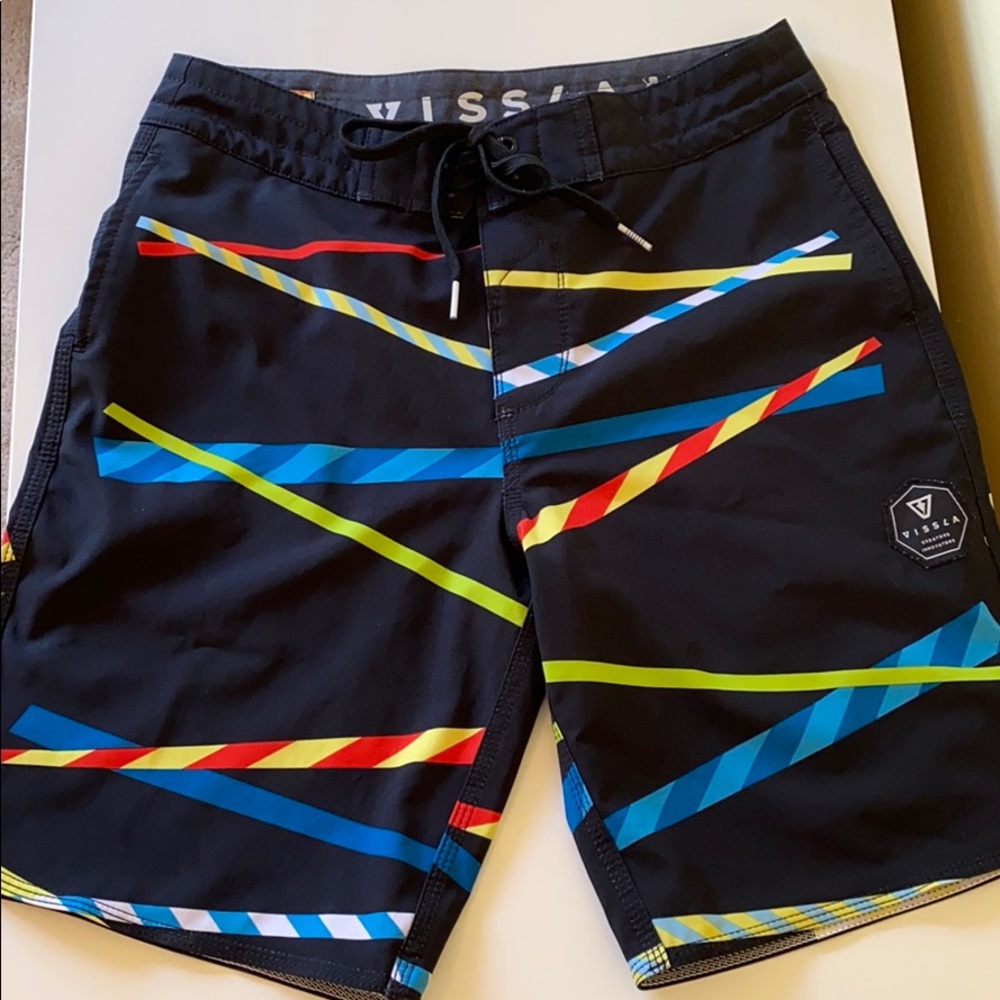 VISSLA boys board shorts, 4 way stretch, size 26